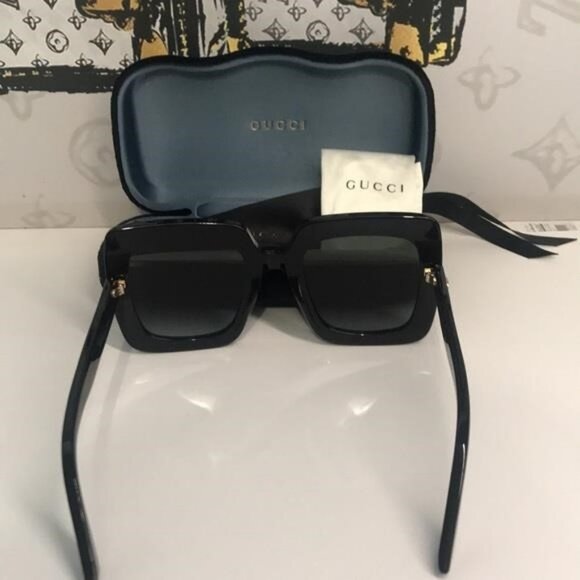 New Authentic Gucci GG0328S 001 Black Square Sunglasses Grey Gradient Lenses - Picture 9 of 11